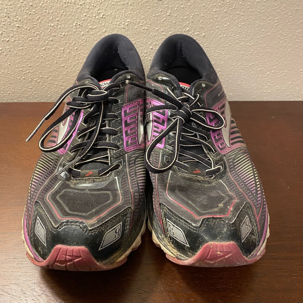 Women’s Brooks Glycerin running shoes size 11